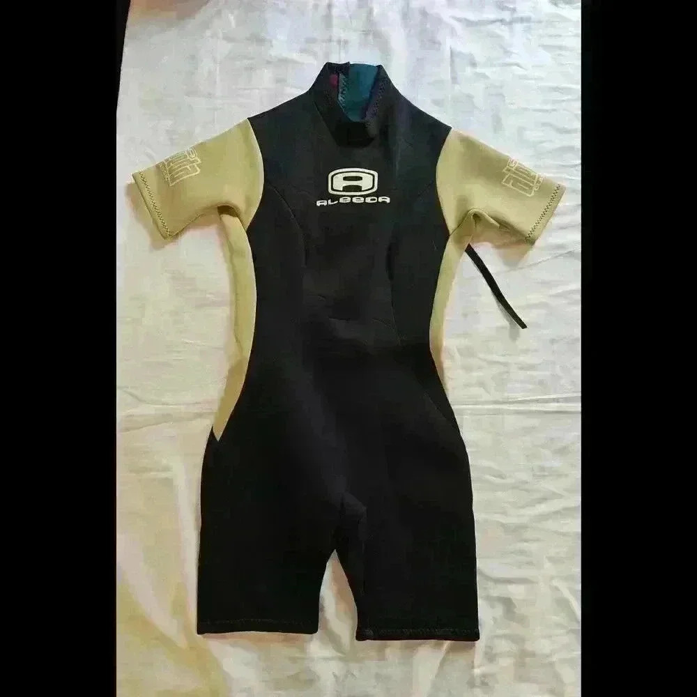 Aleeda Shorty Wetsuit for Surfing & Watersports Women's L